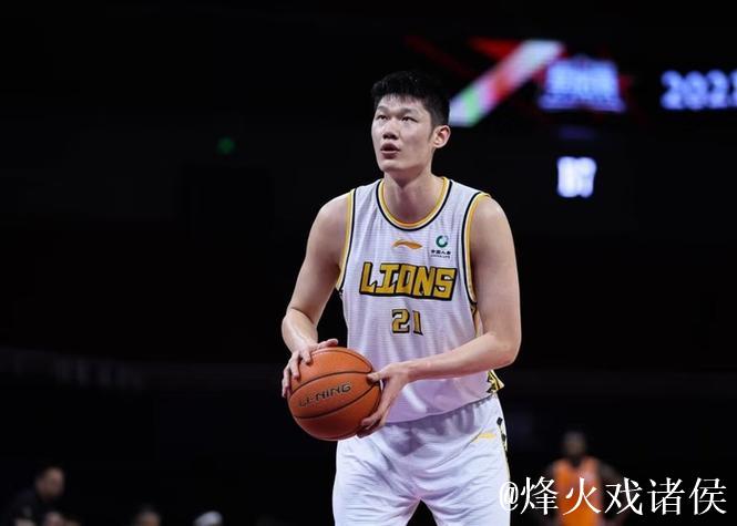 王瑞泽24分青岛负广州 胡金秋20分广厦胜天津